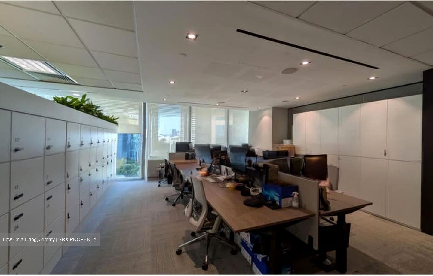 Ocean Financial Centre (D1), Office #572102201